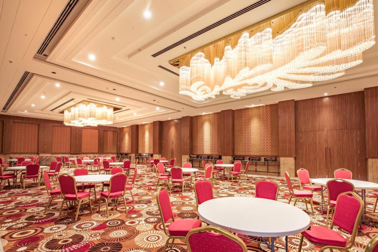 The Lalita Grand Mathura- Vrindavan Εξωτερικό φωτογραφία
