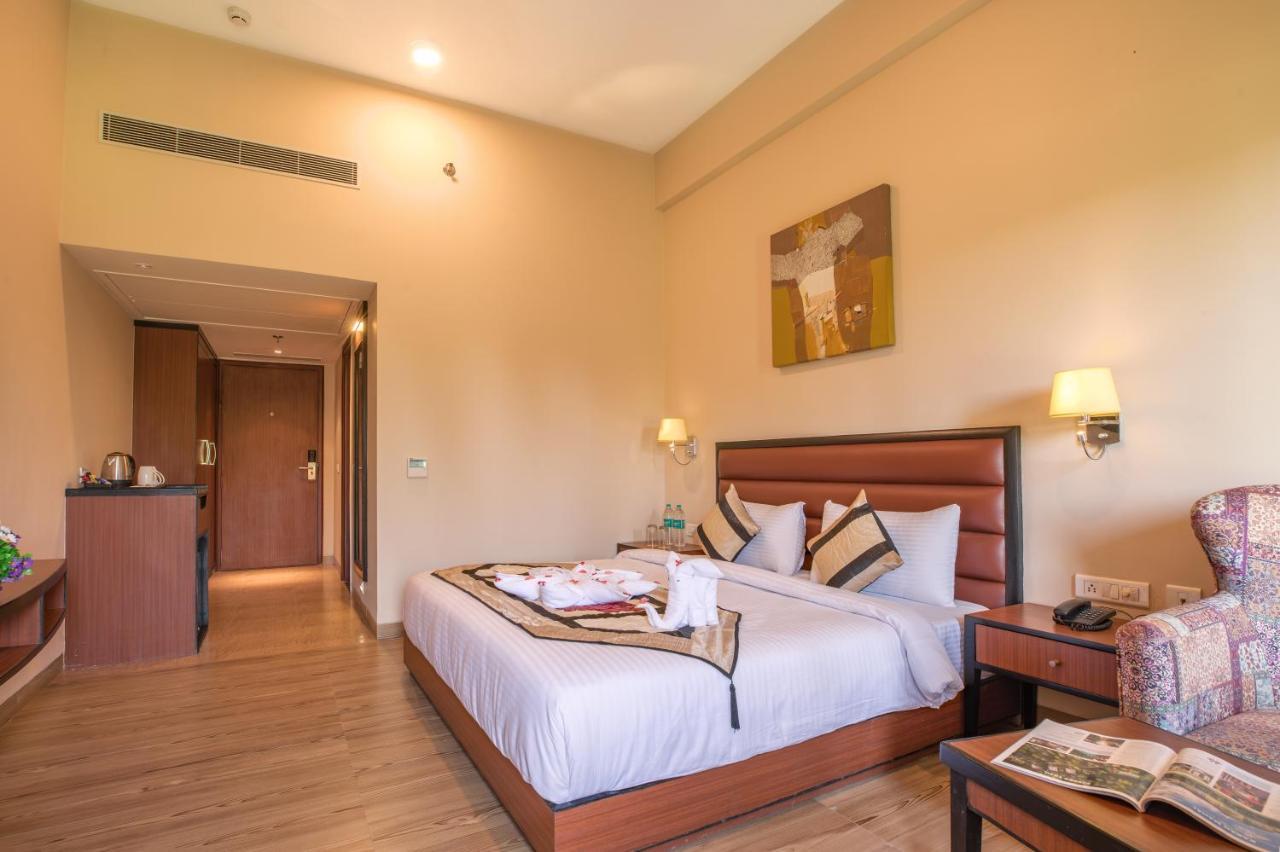 The Lalita Grand Mathura- Vrindavan Εξωτερικό φωτογραφία
