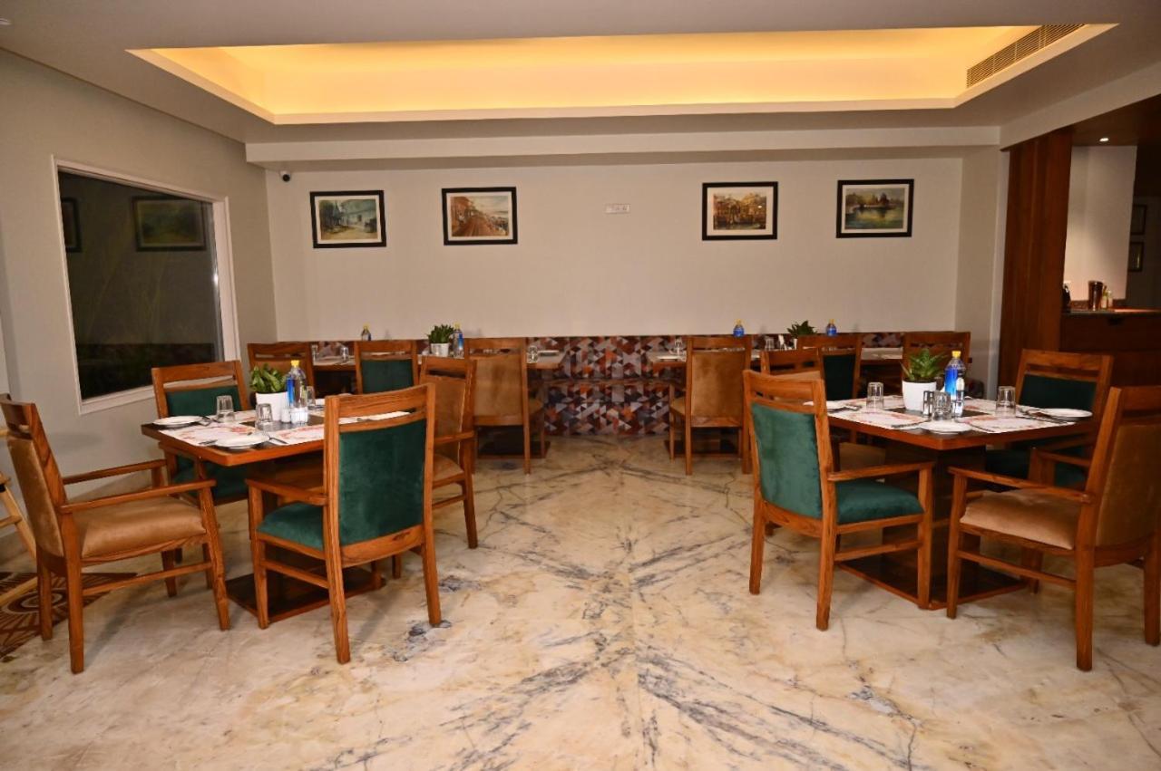 The Lalita Grand Mathura- Vrindavan Εξωτερικό φωτογραφία