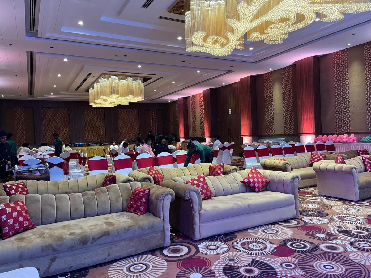 The Lalita Grand Mathura- Vrindavan Εξωτερικό φωτογραφία