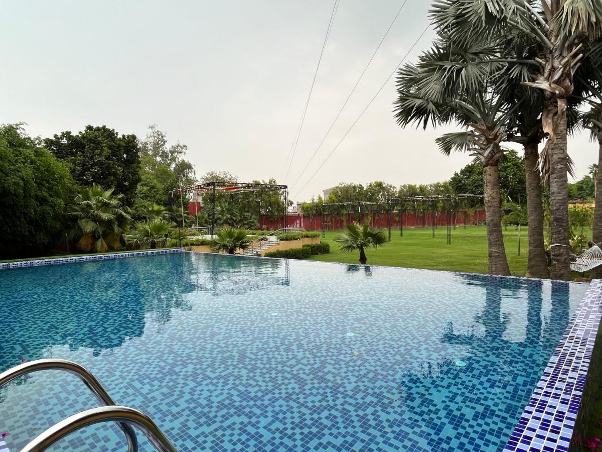 The Lalita Grand Mathura- Vrindavan Εξωτερικό φωτογραφία