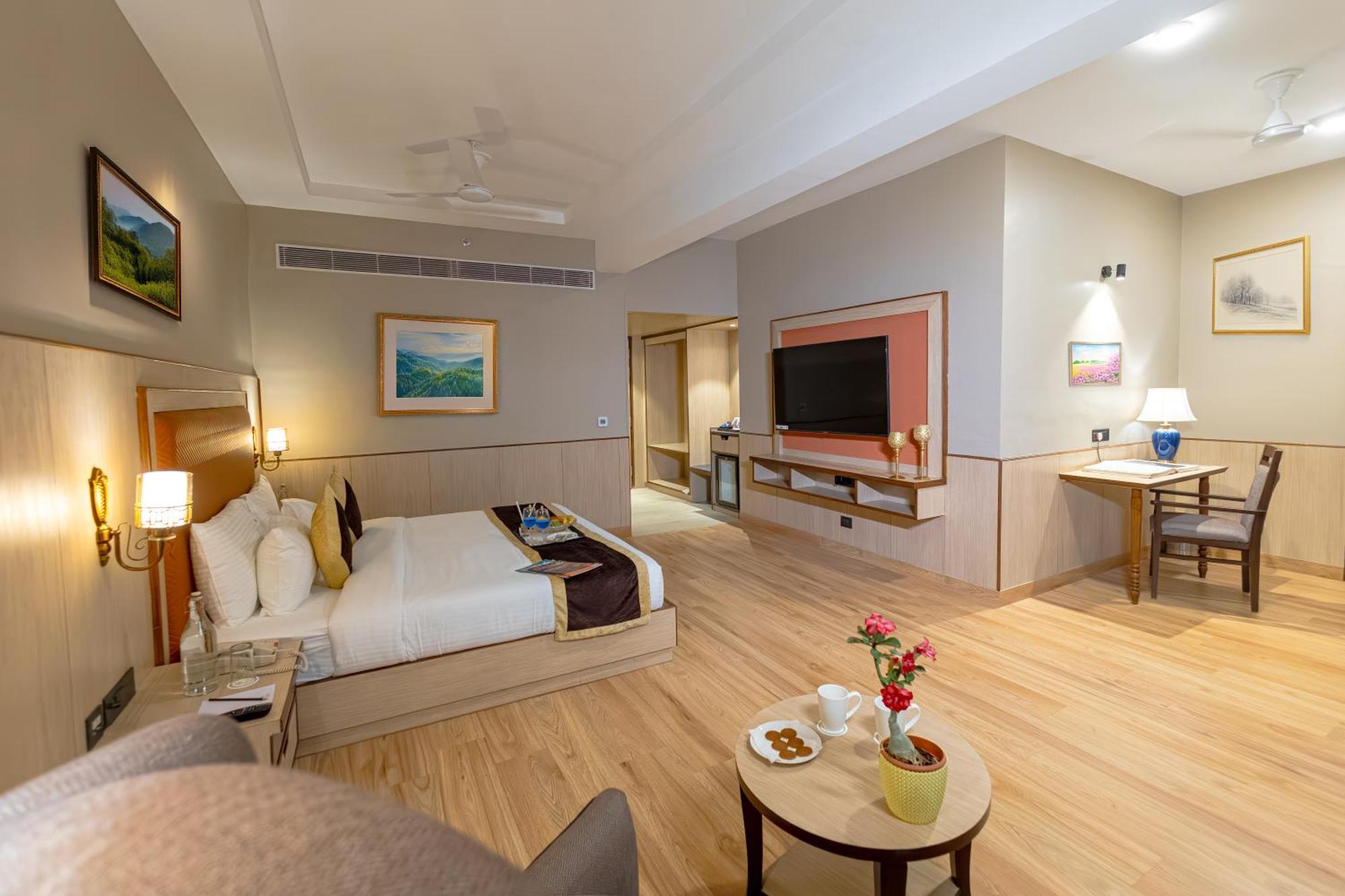 The Lalita Grand Mathura- Vrindavan Εξωτερικό φωτογραφία